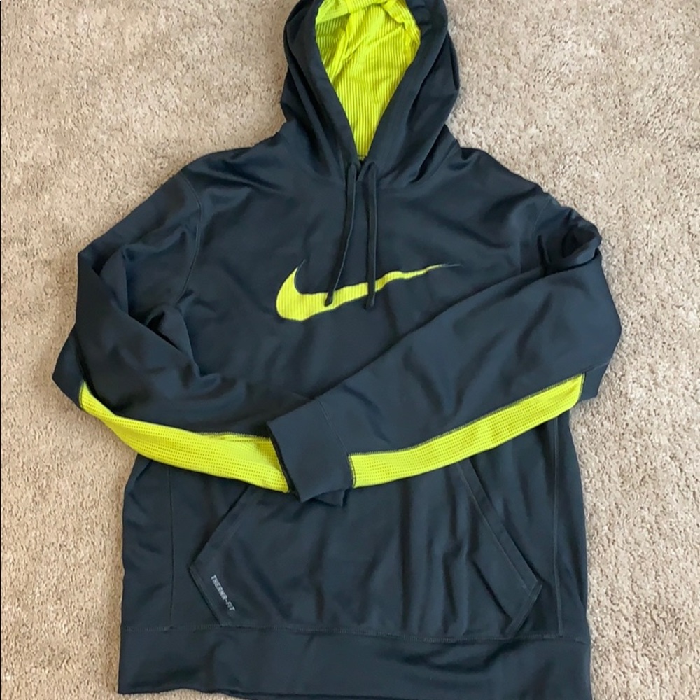 Nike Men’s Sweatshirt